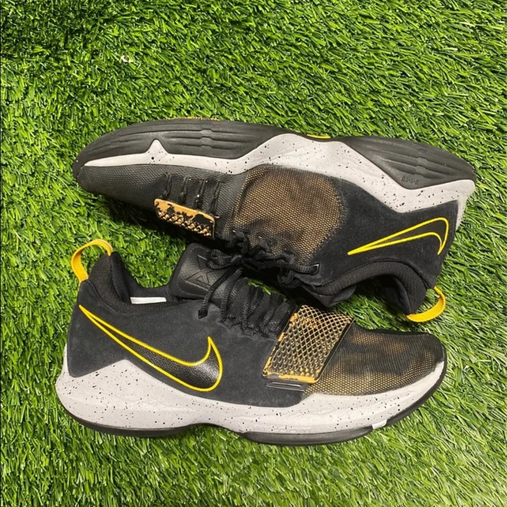 Pg 2 basketball shoes